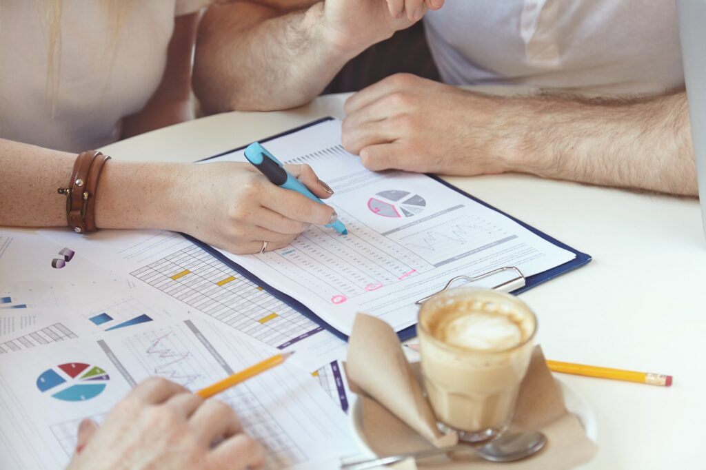 Market Research Survey: Create B2B & B2C Surveys Easily